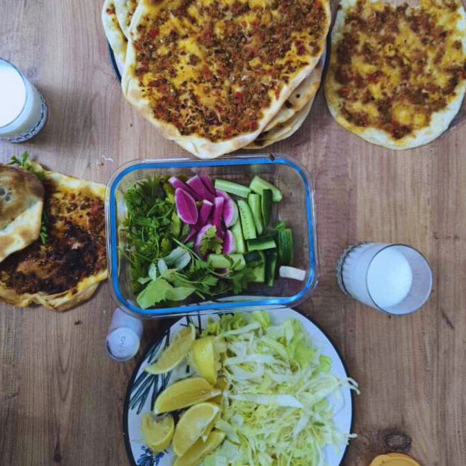 Bir Lahmacun Meselesi